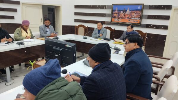 डीएम धीराज सिंह गर्ब्याल की अध्यक्षता में जिला गंगा संरक्षण समिति की बैठक आयोजित, दिए निर्देश