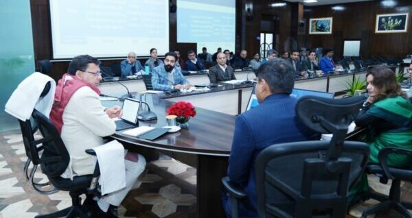 राज्य में संचालित बाह्य सहायतित परियोजनाओं के क्रियान्वयनमें में लाई जाए तेजी – मुख्यमंत्री पुष्कर सिंह धामी