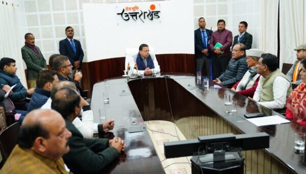 मुख्यमंत्री पुष्कर सिंह धामी से नेता प्रतिपक्ष यशपाल आर्य के नेतृत्व में कांग्रेस के प्रतिनिधिमंडल ने की भेंट, हल्द्वानी के बनभूलपुरा मामले में की चर्चा
