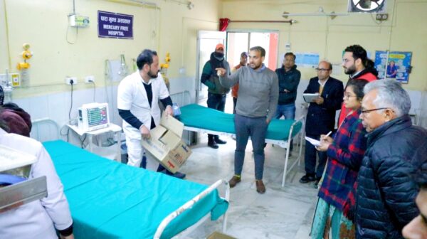 डीएम डॉ. सौरभ गहरवार ने सामुदायिक स्वास्थ्य केंद्र अगस्त्यमुनि का किया निरीक्षण, मरीजों की सुविधा के दृष्टिगत अधिकारियों को दिए आवश्यक दिशा-निर्देश