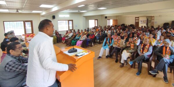 भाजपा की चुनाव प्रबंधन समिति की बैठक में कार्यकर्ताओं को दिए चुनावी टिप्स
