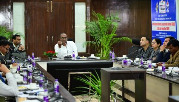 मुख्य निर्वाचन अधिकारी डॉ. बीवीआरसी पुरुषोत्तम ने मीडिया एवं सोशल मीडिया टीम के साथ की बैठक