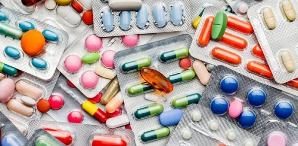 कोटद्वार : दवा फैक्ट्रियों पर विजलेंस और ड्रग्स डिपार्टमेंट की छापेमारी, दो फैक्ट्रियों के लाइसेंस निलंबित