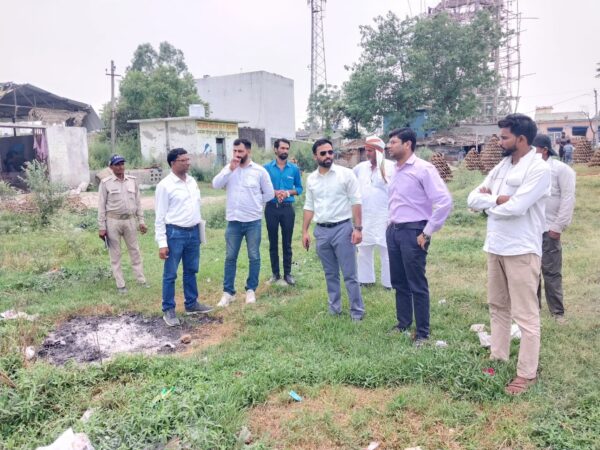 तालाब स्थानीय स्तर पर जल संरक्षण में निभाते हैं महत्वपूर्ण भूमिका – एसडीएम अजयवीर सिंह