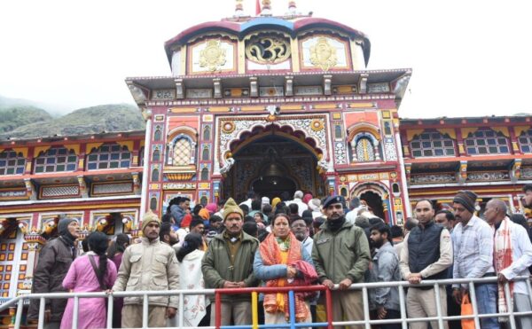 संपूर्ण जगत के पालनहार और करोड़ों लोगों की आस्था के केंद्र हैं भू-बैकुंठ बदरीनाथ धाम – कैबिनेट मंत्री रेखा आर्या