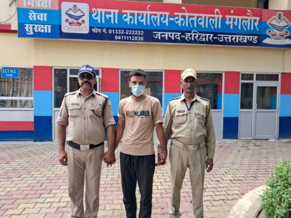 नशा व पैसों के लेनदेन में दोस्त ने की दोस्त की हत्या, कोतवाली मंगलौर पुलिस ने किया खुलासा, हत्या में प्रयुक्त तमंचा 315 बोर व खोखा कारतूस बरामद