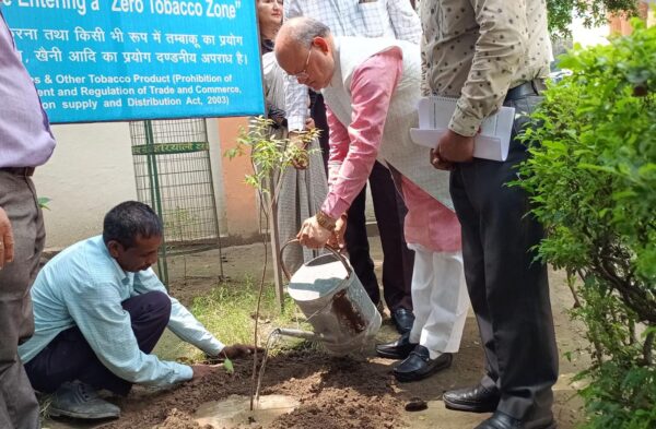  अंतिम व्यक्ति तक पहुंचे स्वास्थ्य सेवाओं और योजनाओं का लाभ – सुरेश भट्ट