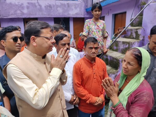 मुख्यमंत्री पुष्कर सिंह धामी ने जनपद टिहरी के आपदाग्रस्त क्षेत्र जखन्याली का किया स्थलीय निरीक्षण, कहा – आपदा के समय लोगों की सुरक्षा राज्य सरकार पहली प्राथमिकता