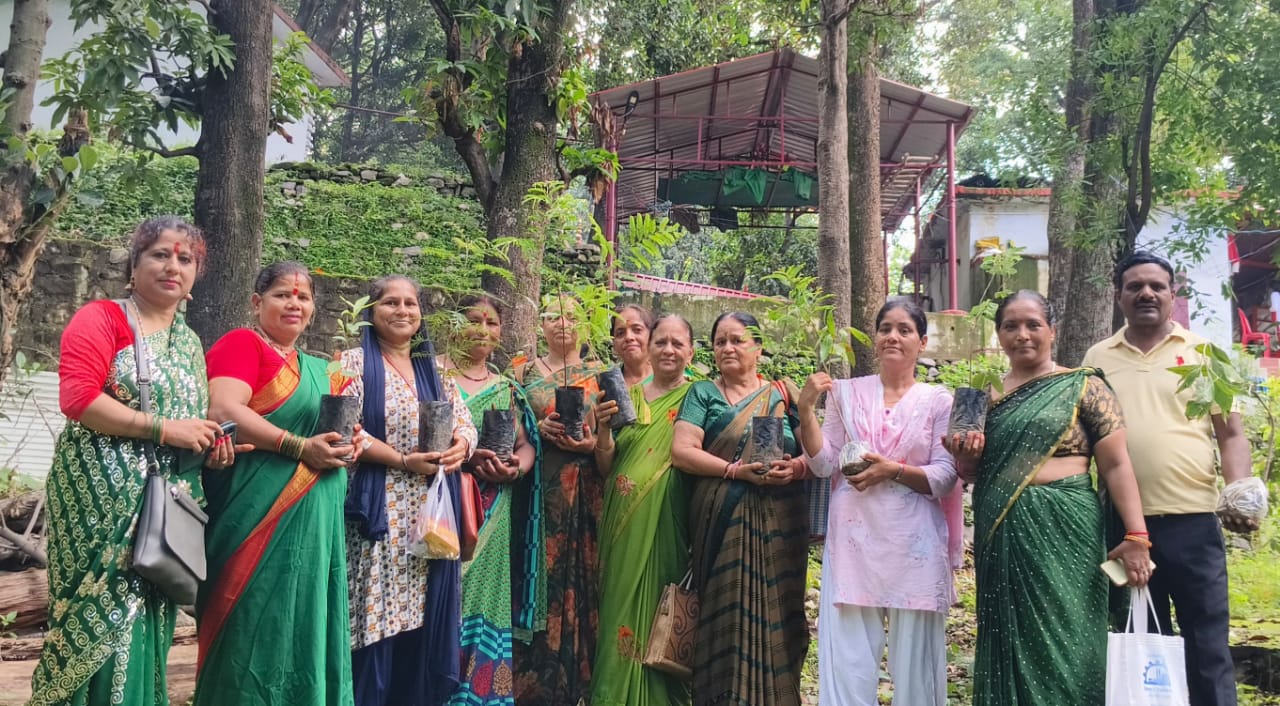 कल्प तरु संस्था ने जगदेव बाबा मंदिर परिसर में किया वृक्षारोपण