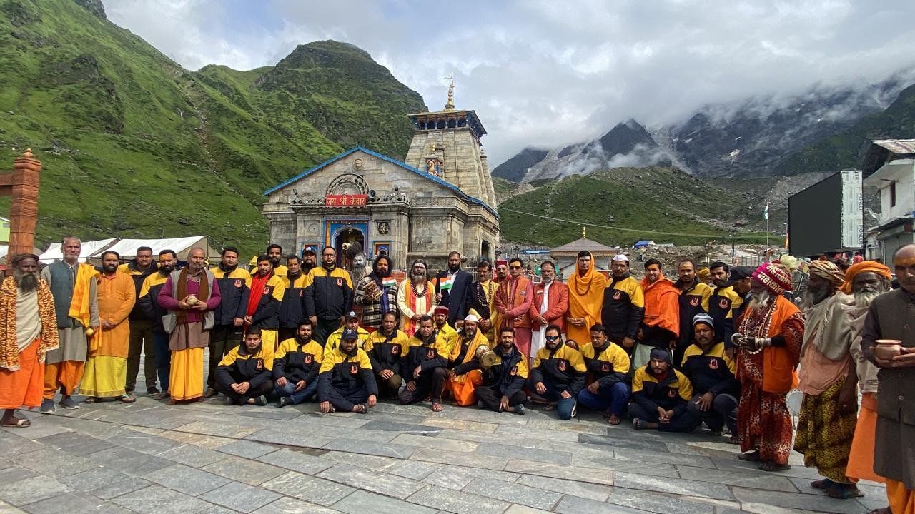 श्री बदरीनाथ -केदारनाथ मंदिर समिति ने धूमधाम से मनाया स्वतंत्रता दिवस