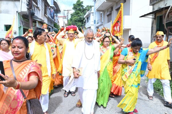 पांच दिवसीय श्रीराम कथा धेनु मानस गौ टीका का हुआ शुभारंभ