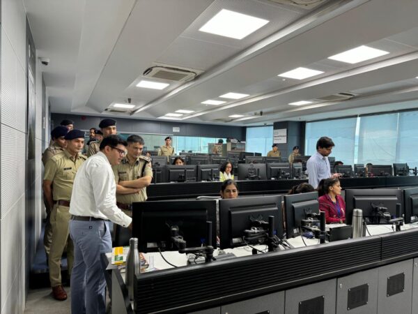 निदेशक यातायात अरुण मोहन जोशी ने Doon Integrated Command & Control Center का किया निरीक्षण, दिए यह निर्देश