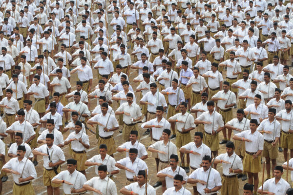 धामी सरकार का बड़ा फैसला, अब राष्ट्रीय स्वयंसेवक संघ के कार्यक्रमों में शामिल हो पाएंगे सरकारी कार्मिक