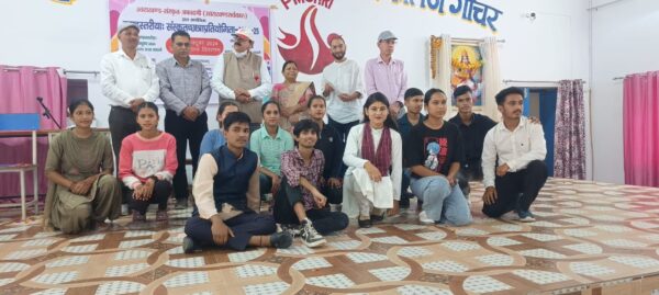 डॉ. शिवानन्द नौटियाल राजकीय स्नातकोत्तर महाविद्यालय के छात्रों ने संस्कृत नाटक एवं वाद-विवाद प्रतियोगिता में प्रथम और समूहगान में द्वितीय स्थान किया प्राप्त