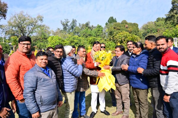 मुख्यमंत्री पुष्कर सिंह धामी से उत्तरांचल प्रेस क्लब की नव निर्वाचित कार्यकारिणी के सदस्यों ने की भेंट