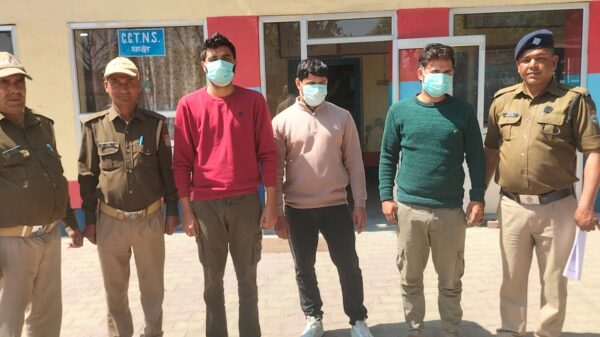 कोतवाली मंगलौर पुलिस ने शान्ति व्यवस्था प्रभावित करने पर ग्राम थीथकी के 03 व्यक्तियों को लिया हिरासत