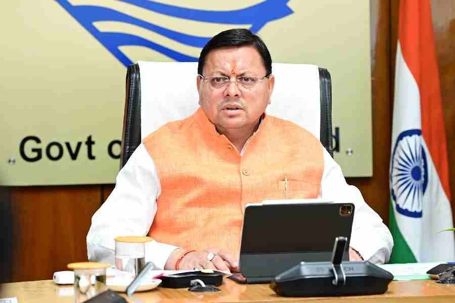 सीएम धामी के कड़े निर्देश, बख्शे नहीं जाएंगे मिलावटखोर, जांच समिति का गठन, तीन दिन में रिपोर्ट देगी समिति