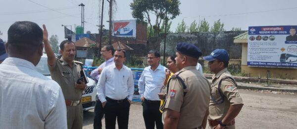 एसडीएम लक्ष्मी राज चौहान ने चारधाम यात्रा को सुगम बनाने के लिए नारसन बॉर्डर पर किया निरीक्षण, दिए निर्देश