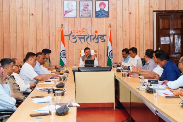 उत्तराखंड : बॉर्डर पर सघन चेकिंग, चारधाम यात्रा पर कड़ी निगरानी, सैनिक परिवारों के साथ खड़ी है सरकार – मुख्यमंत्री धामी