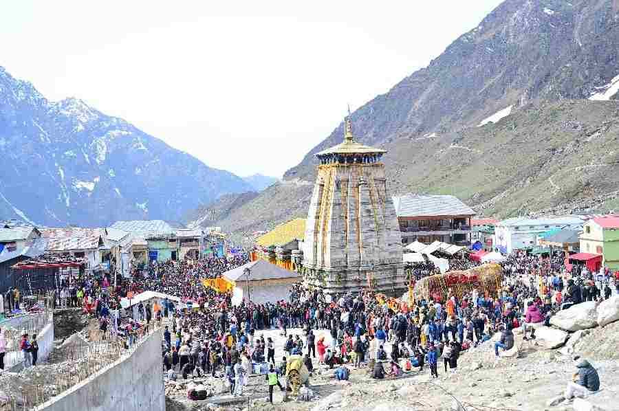केदारनाथ में लगा बाबा के भक्तों का तांता, दो दिनों में ही श्रद्धालुओं का आंकड़ा पहुंचा 55 हजार के पार