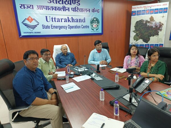कांवड़ यात्रा के दौरान हरिद्वार में ही तैनात रहेगा ड्रोन, नभ नेत्र ड्रोन से होगी निगरानी, एसीईओ प्रशासन आनंद स्वरूप ने दिए निर्देश