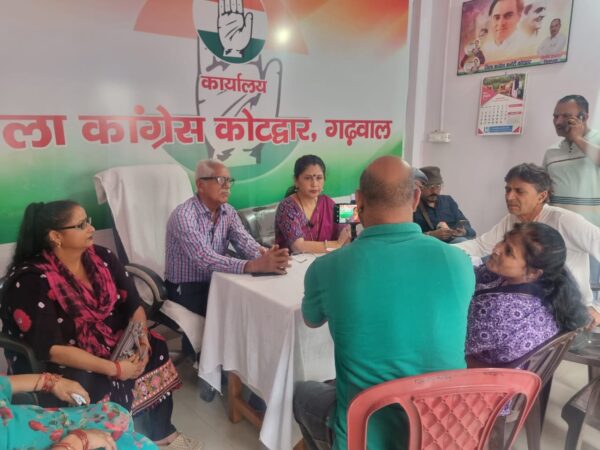 कांग्रेसी कार्यकर्ताओं ने धामी सरकार के चार वर्ष पूरे होने पर गिनाई सरकार की नाकामियां
