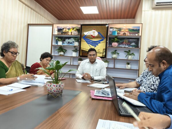 अवैध नशा मुक्ति केंद्रों पर होगी कड़ी कार्रवाई, सचिव स्वास्थ्य डॉ. आर राजेश कुमार ने जिला स्तरीय निरीक्षण टीमों के गठन और अपंजीकृत केंद्रों को तत्काल बंद करने के दिए निर्देश