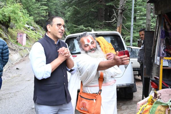 डीएम प्रशांत आर्य ने श्रावण कांवड़ यात्रा का लिया जायजा, व्यवस्थाओं की समीक्षा कर दिए सख्त निर्देश