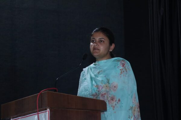 त्रिस्तरीय पंचायत चुनाव के लिए मतदान कार्मिकों का प्रशिक्षण जारी, उप जिला निर्वाचन अधिकारी वरूणा अग्रवाल ने दिए निष्पक्ष एवं शांतिपूर्ण चुनाव के महत्वपूर्ण निर्देश