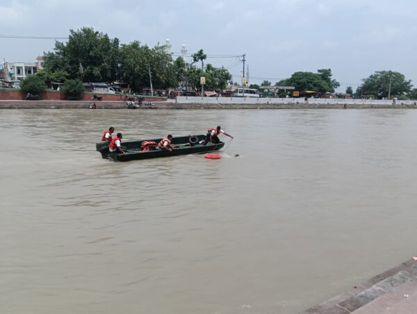 कांवड़ मेले में बीईजी आर्मी तैराक दल ने 107 शिवभक्त कांवड़ियों का बचाया बहुमूल्य जीवन