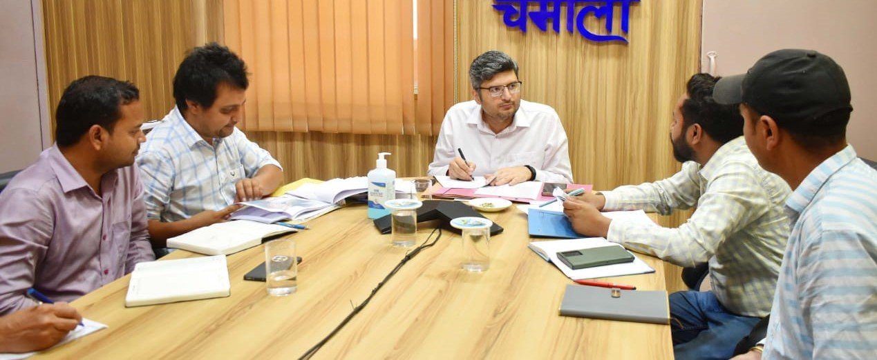 बदरीनाथ मास्टर प्लान कार्य तेजी से करें पूरा – डीएम संदीप तिवारी