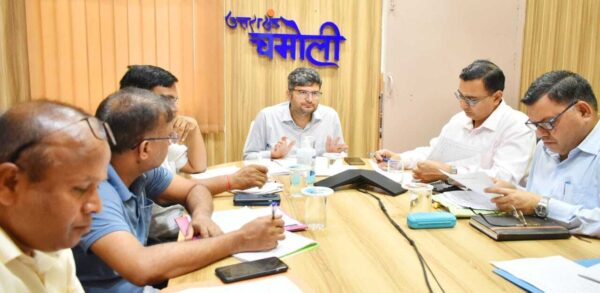 डीएम संदीप तिवारी ने नंदा देवी राजजात यात्रा मार्ग के निर्जन क्षेत्रों के लिए वन विभाग को एसओपी तैयार करने के दिए निर्देश