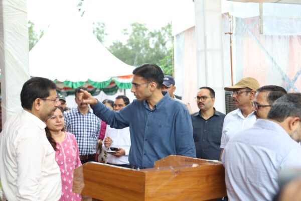 गर्व, उत्साह और उमंग के साथ मनाया जाएगा आजादी का जश्न, देहरादून परेड ग्राउंड में तैयारियां पूरी, डीएम सविन बंसल ने व्यवस्थाओं का लिया जायजा