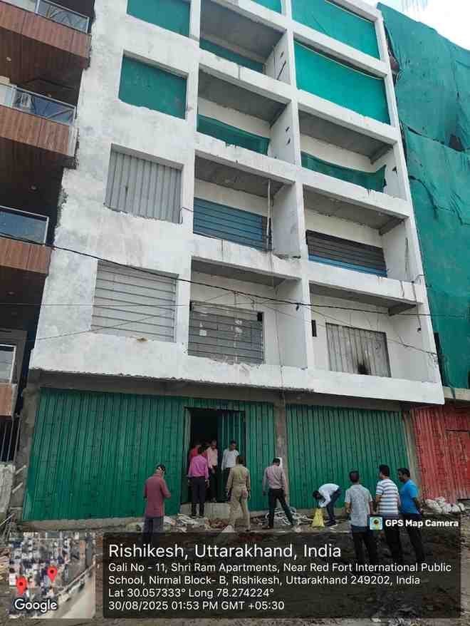 सीएम धामी के निर्देश पर एमडीडीए ने ऋषिकेश में अवैध निर्माणों पर की ताबड़तोड़ कार्रवाई, 11 बहुमंजिले अवैध निर्माण किए गये सील