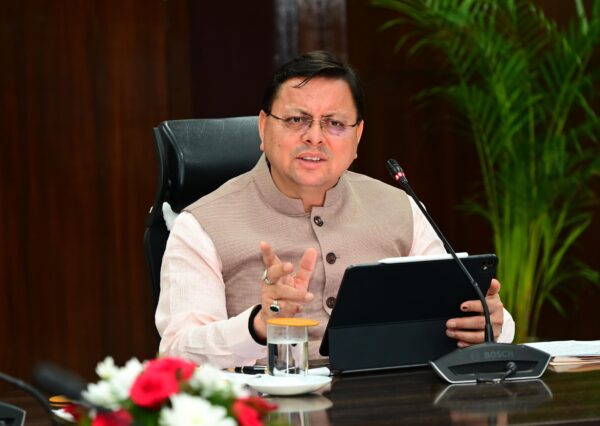 मुख्यमंत्री पुष्कर सिंह धामी के सख्त निर्देश, अधिकारी विधायकों से संवाद कर जन समस्याओं का करें समाधान, कार्यों में लाएं तेजी