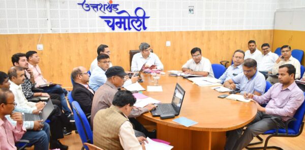 वाइब्रेंट विलेज में आर्मी, आईटीबीपी और जिला प्रशासन के समन्वय से किये जाए विकास कार्य – डीएम संदीप तिवारी