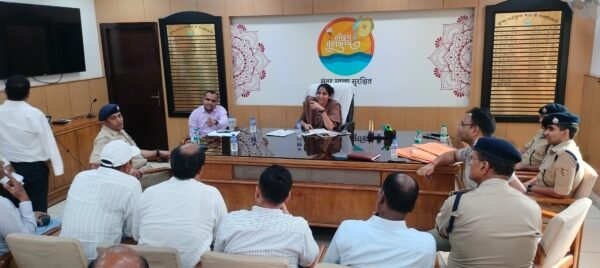 हरिद्वार : कुंभ 2027 की भव्य तैयारियों को लेकर अहम बैठक, मेला अधिकारी सोनिका ने अधिकारियों को दिए ये निर्देश