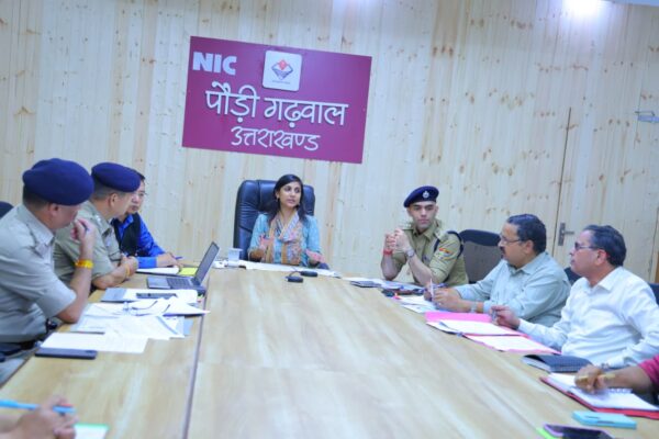डीएम स्वाति एस भदौरिया की अध्यक्षता में जिला स्तरीय एनकॉर्ड समिति की बैठक आयोजित, जनपद को नशामुक्त बनाने को लेकर दिए सख्त निर्देश