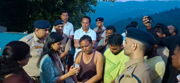 मुख्यमंत्री धामी के निर्देश पर DM-SSP ने जितेंद्र नेगी के परिजनों से की मुलाकात, न्याय का दिया भरोसा