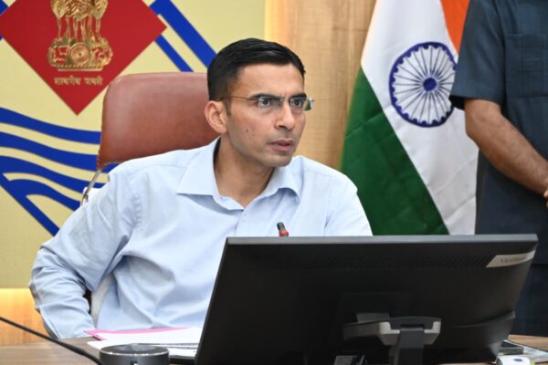 देहरादून में दो दिनों से भारी बारिश, अलर्ट मोड में जिला प्रशासन, हर ब्लॉक व तहसील में मौजूदा स्थिति पर प्रशासन की नजर, डीएम सविन बंसल ले रहे पल पल का अपडेट