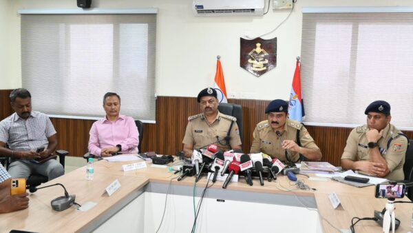 ऑपरेशन कालनेमि : सीएम धामी के मार्गदर्शन में देवभूमि की आस्था की रक्षा के लिए उत्तराखण्ड पुलिस का बड़ा अभियान, असामाजिक तत्वों पर कठोर कार्यवाही, जनता की सुरक्षा और सांस्कृतिक धरोहर की रक्षा सर्वोपरि