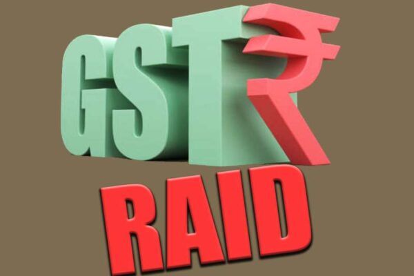 GST_Raid_on_iron_trader_s_premises_In_JABALPUR_2-e1760382232368.jpg