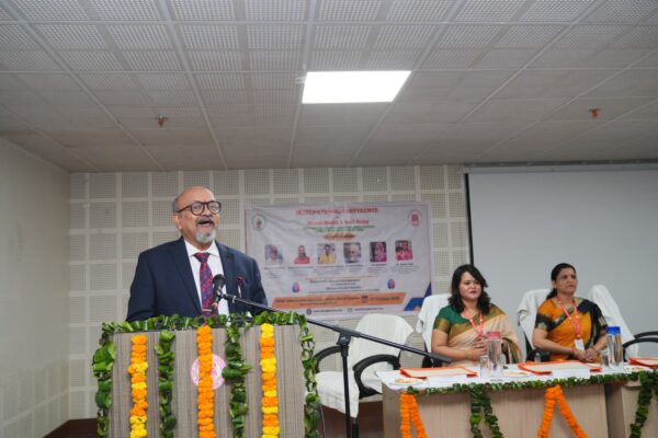 श्री गुरु राम राय विश्वविद्यालय में मानसिक स्वास्थ्य और कल्याण पर अंतरराष्ट्रीय सम्मेलन का आयोजन, सैकड़ों छात्रों ने ऑनलाइन और ऑफलाइन माध्यम से किया प्रतिभाग