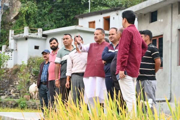 कैबिनेट मंत्री गणेश जोशी ने आपदा प्रभावित क्षेत्र सरखेत और घंतूकासेरा का किया स्थलीय निरीक्षण